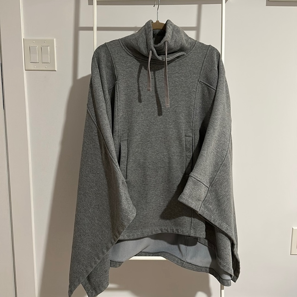 Ugg Pichot Poncho Sweatshirt with Kangaroo Pocket - Super Soft - EUC, Size XS/S